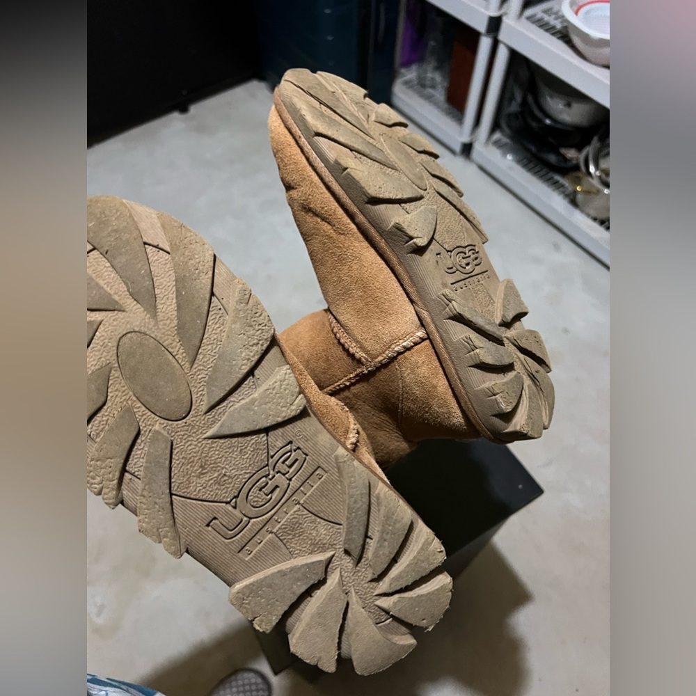 Ugg boot - Picture 5 of 5